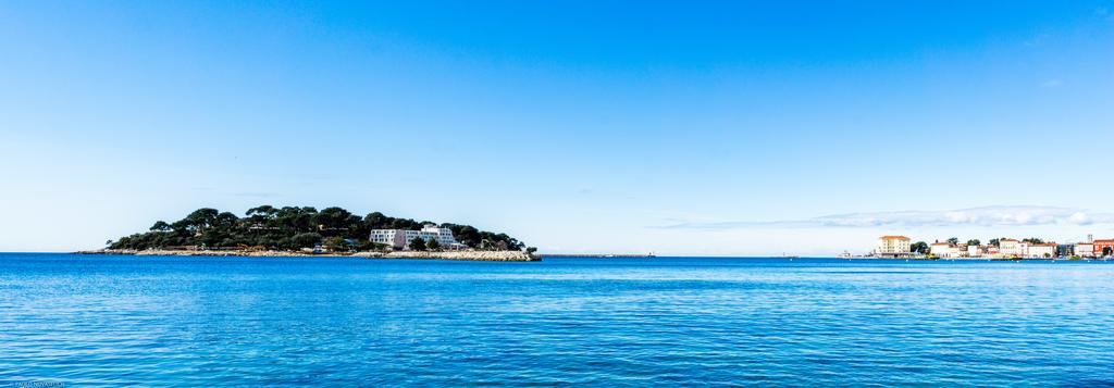 Holiday Home Sofia ポレッチ エクステリア 写真
